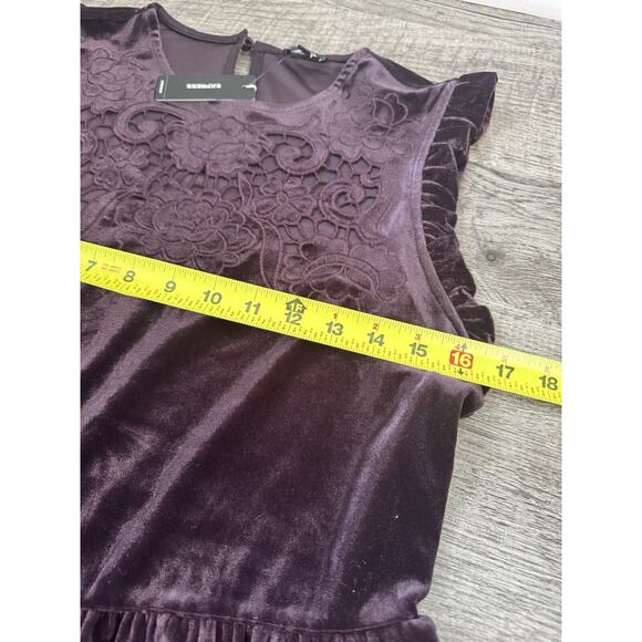 Express Velvet Crew Neck Lace Embroidered Peplum Top Size Medium Merlot $78 - Picture 8 of 11